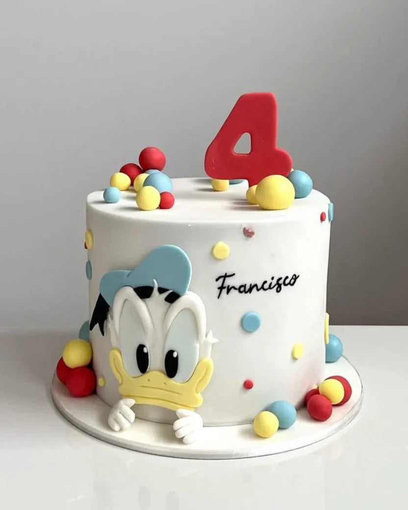 Donald Duck Cake