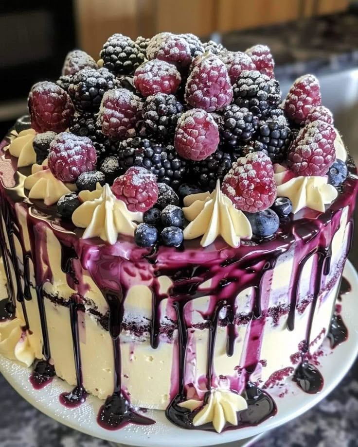 Winter Berry Glaze Cake